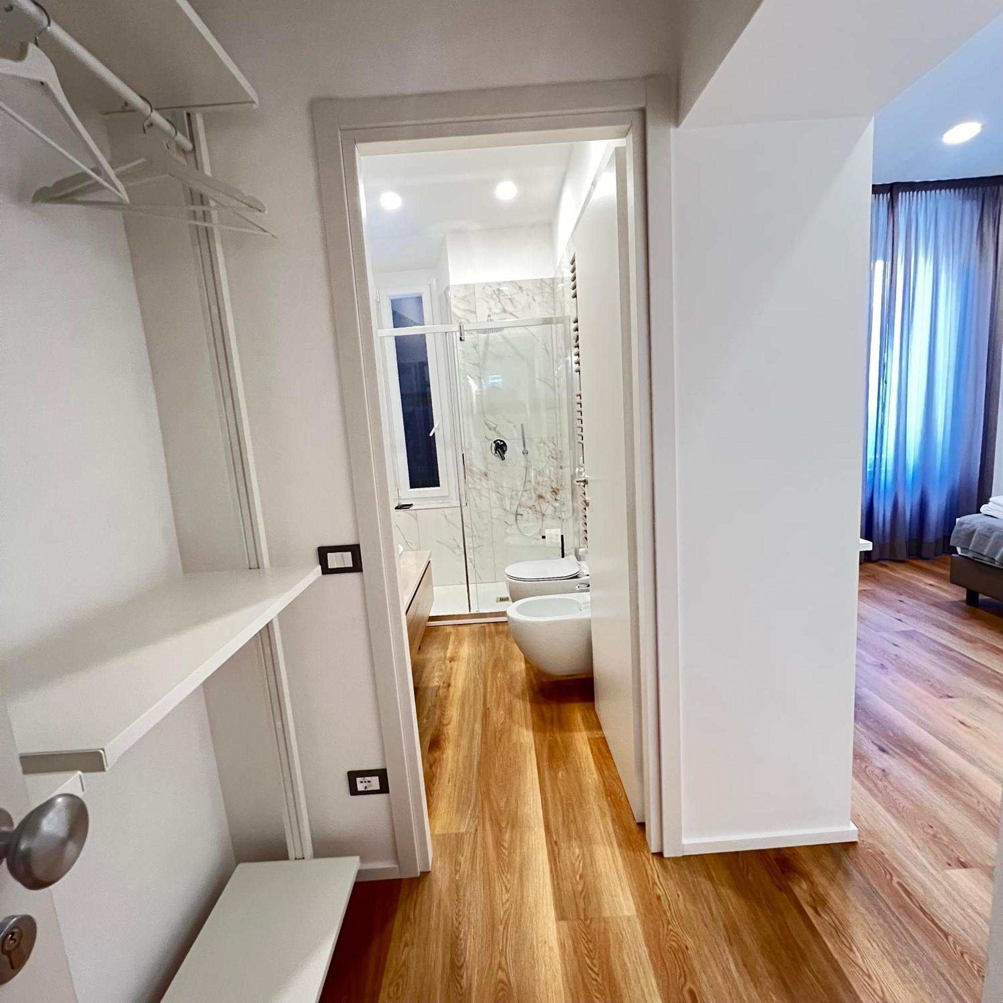 Sunrise Rooms La Spezia Ngoại thất bức ảnh