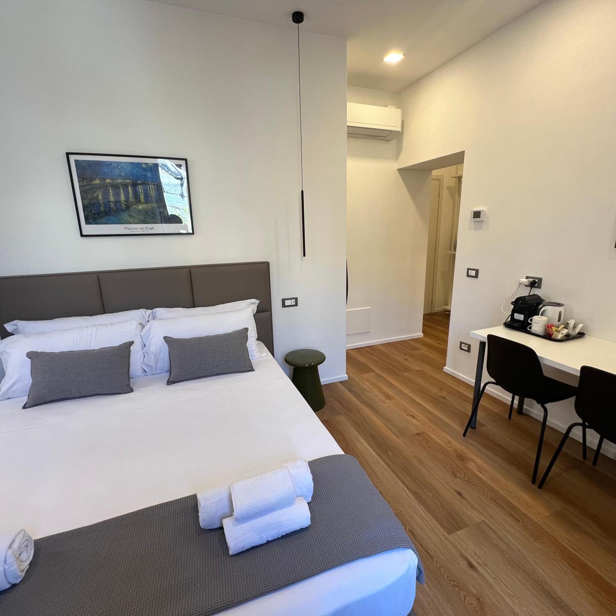 Sunrise Rooms La Spezia Ngoại thất bức ảnh