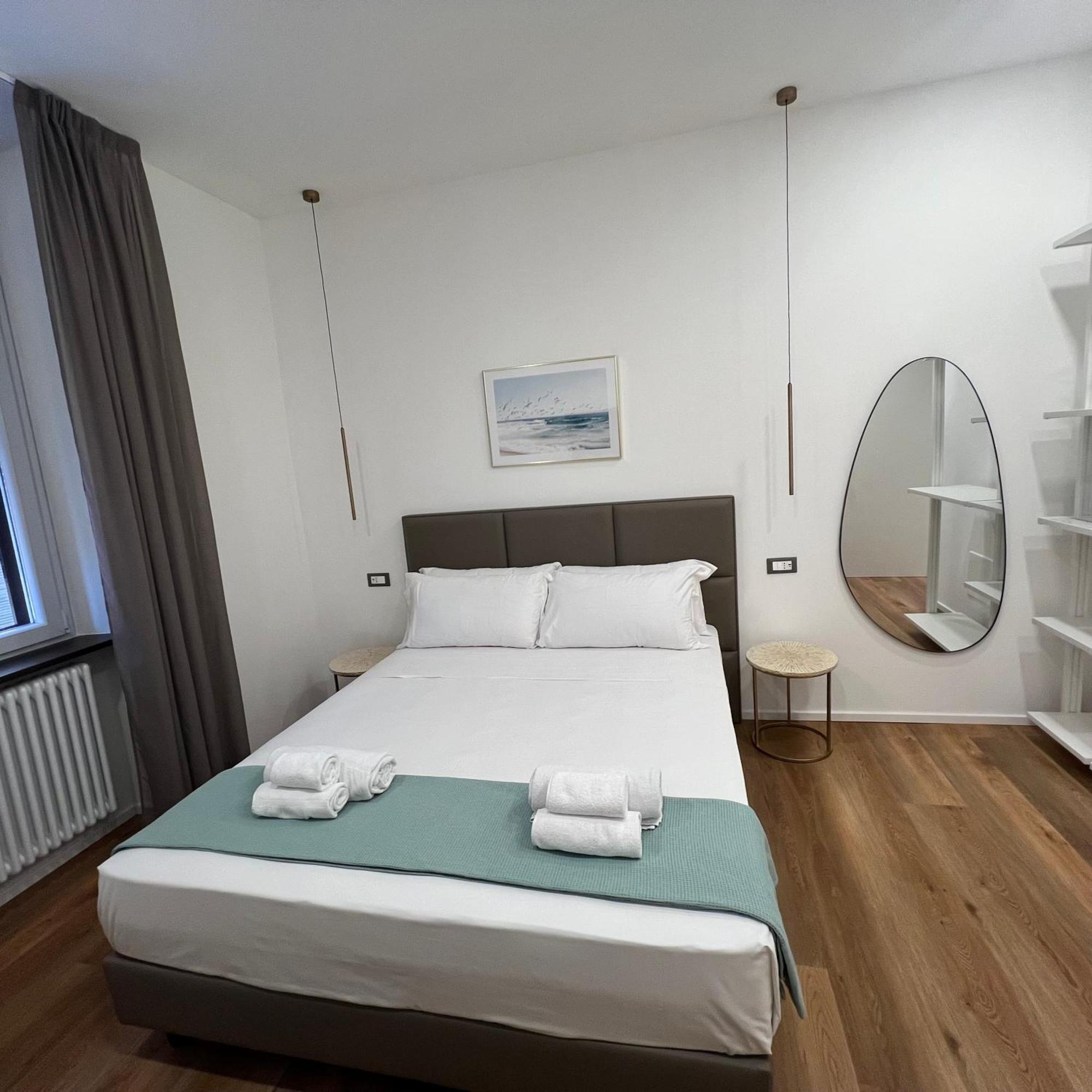 Sunrise Rooms La Spezia Ngoại thất bức ảnh