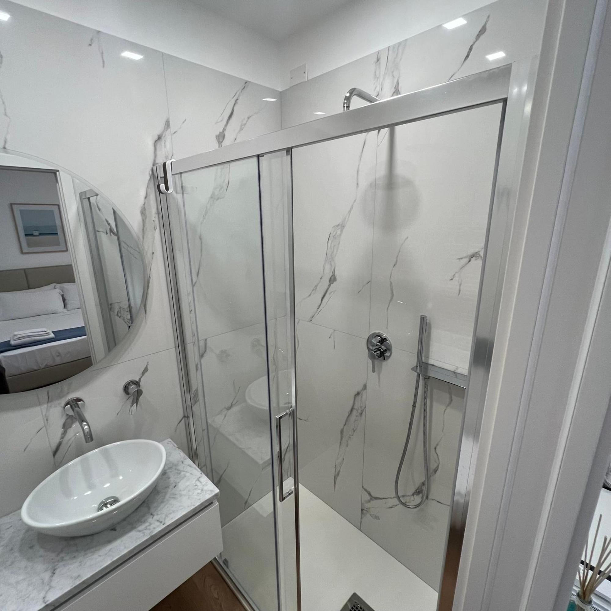 Sunrise Rooms La Spezia Ngoại thất bức ảnh