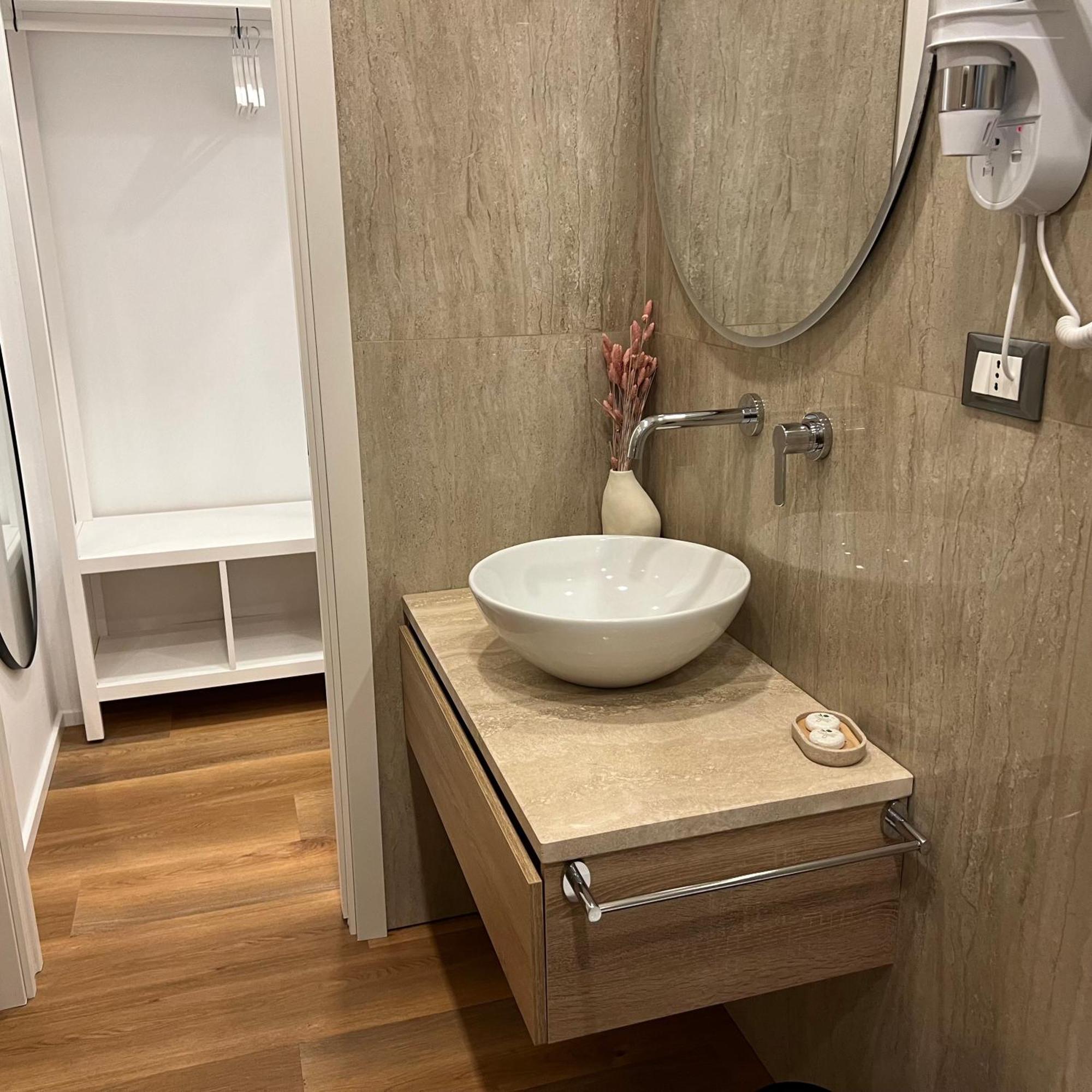 Sunrise Rooms La Spezia Ngoại thất bức ảnh