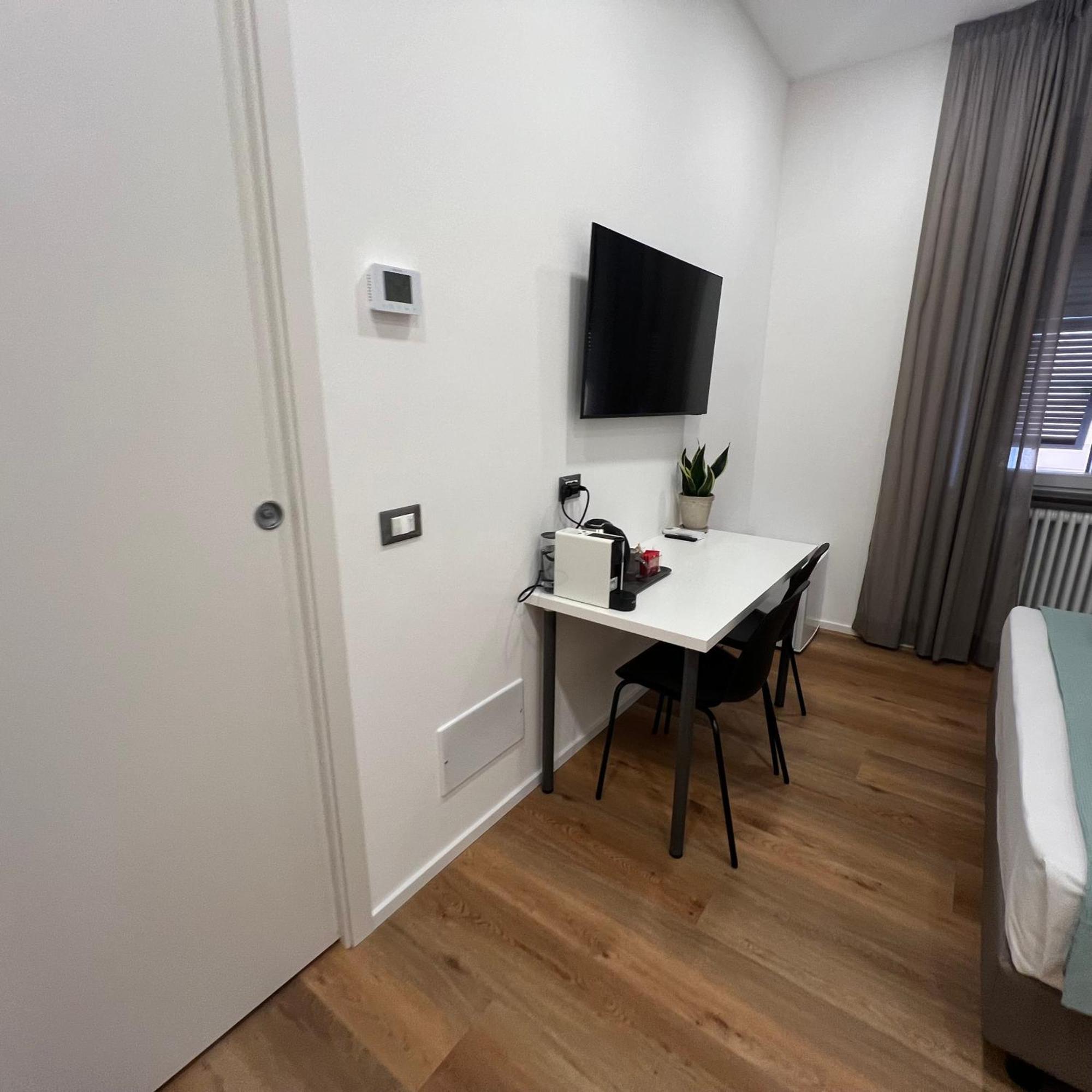 Sunrise Rooms La Spezia Ngoại thất bức ảnh