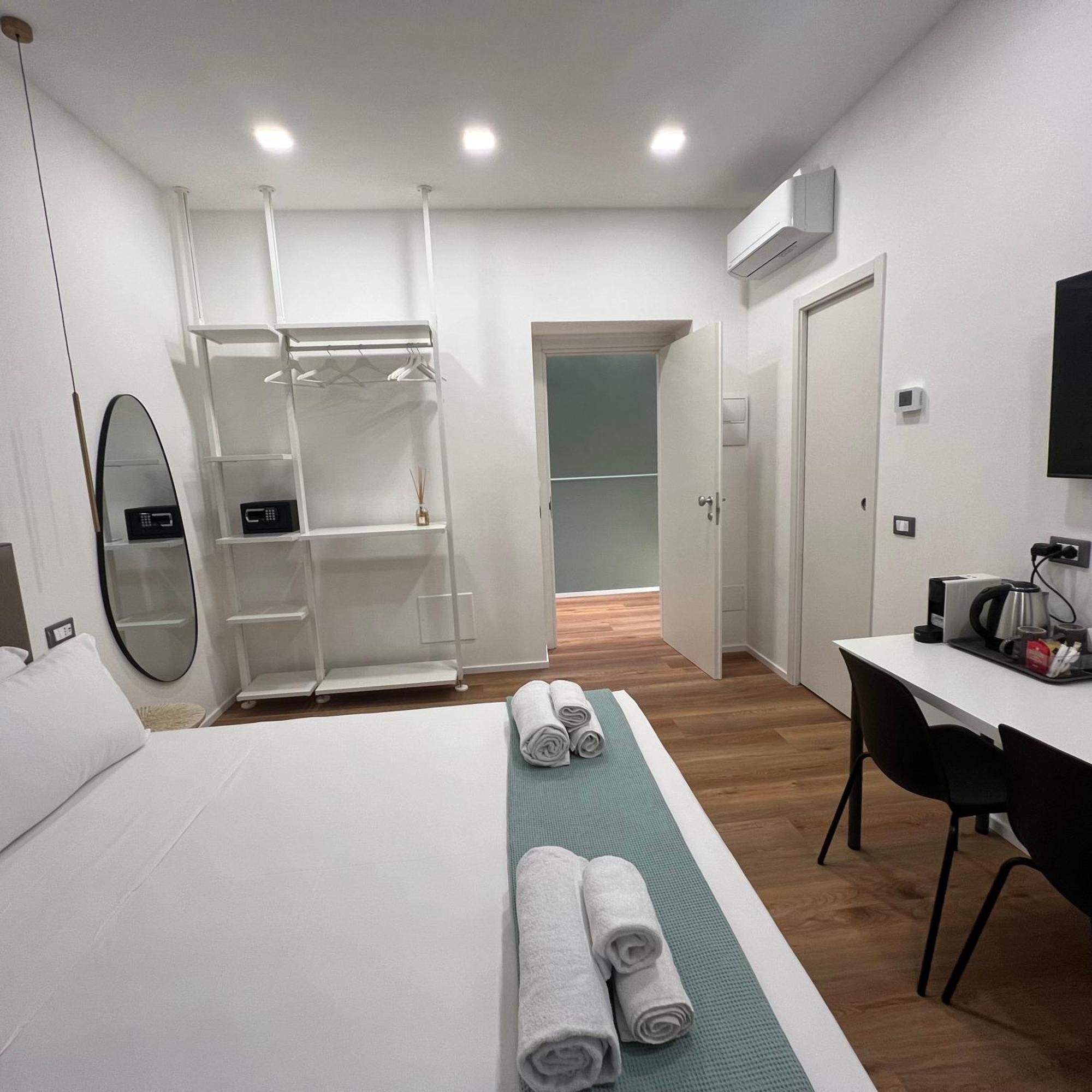 Sunrise Rooms La Spezia Ngoại thất bức ảnh
