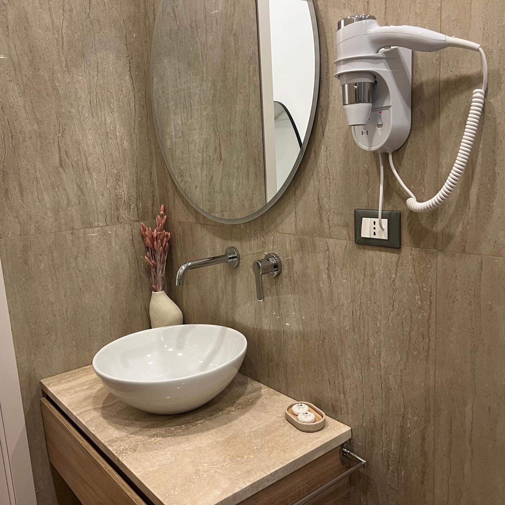 Sunrise Rooms La Spezia Ngoại thất bức ảnh