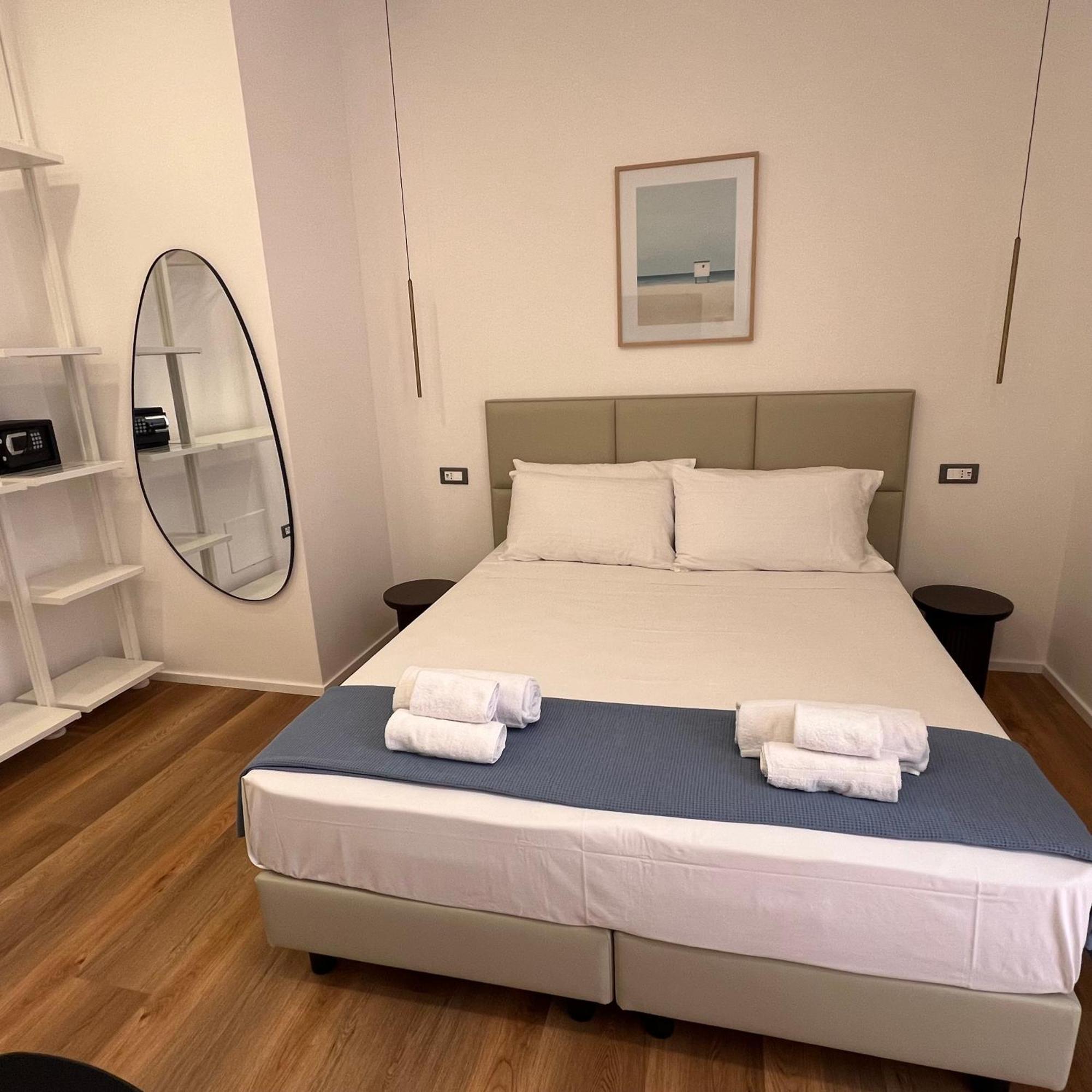 Sunrise Rooms La Spezia Ngoại thất bức ảnh